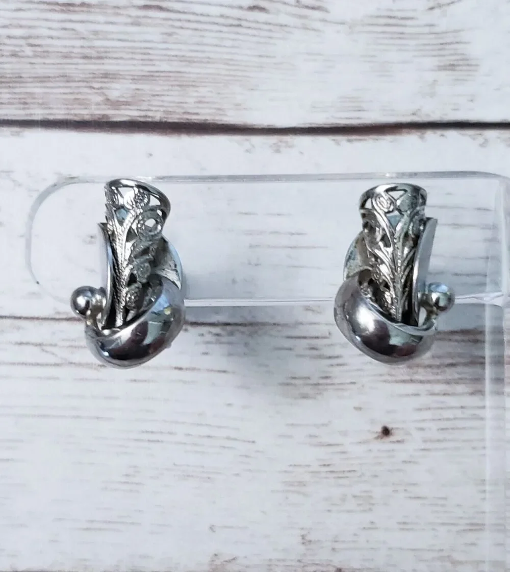 Vintage Screw On Earrings - Silver Tone Ornate Horn Design 7/8
